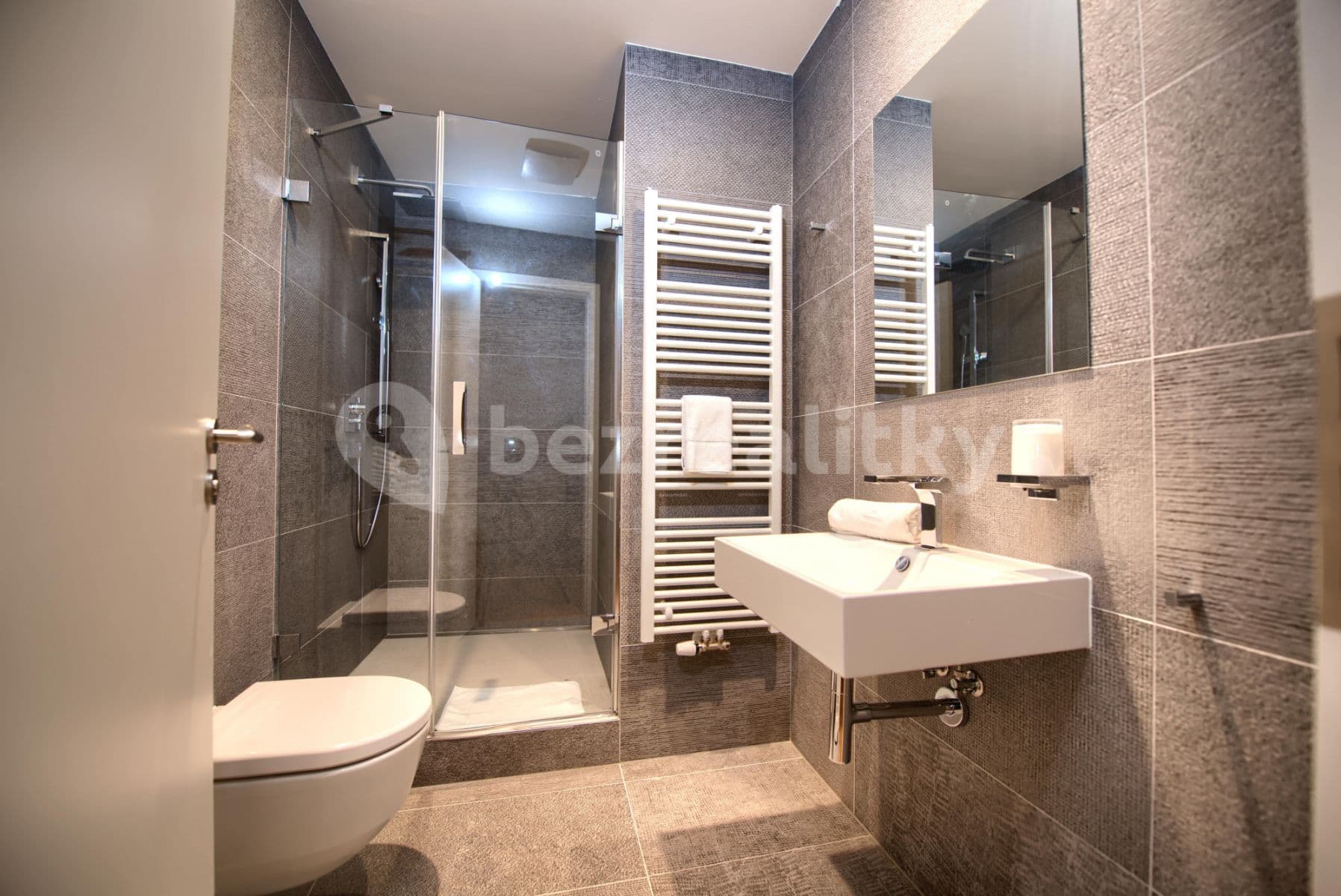 flat to rent, 90 m², Soukenická, Prague, Prague
