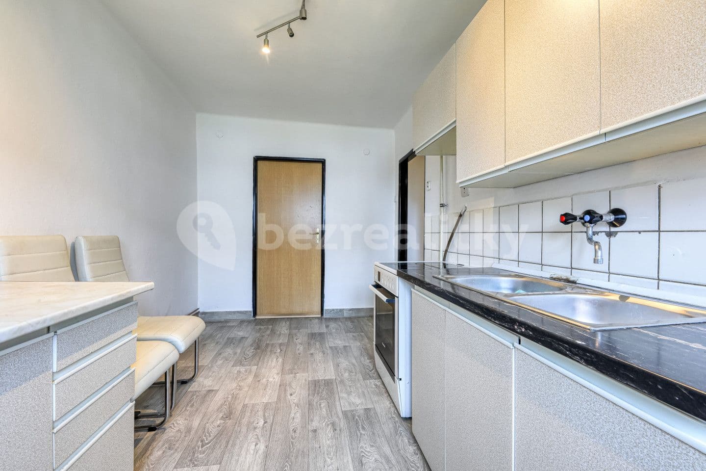 2 bedroom flat for sale, 58 m², Vítězná, Bor, Plzeňský Region