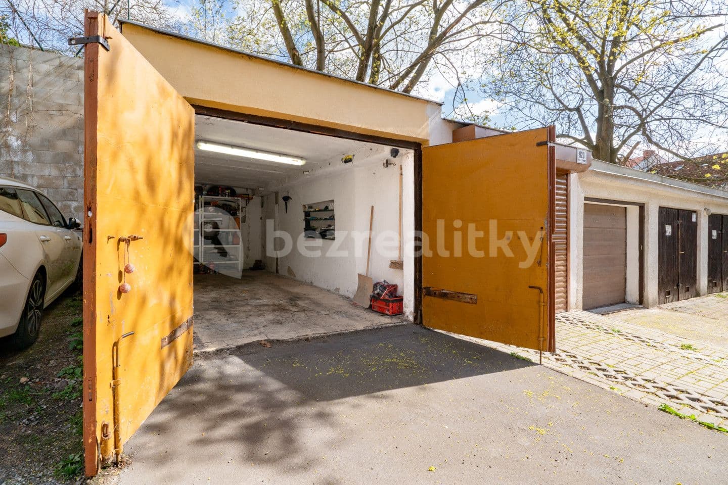 garage for sale, 20 m², Koněvova, Ústí nad Labem, Ústecký Region