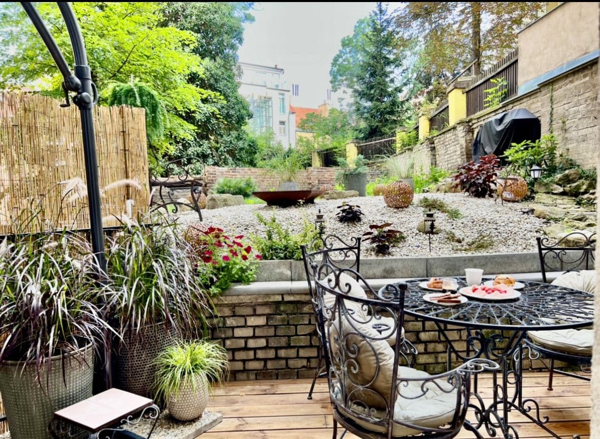 flat to rent, 70 m², U Rajské zahrady, Prague, Prague