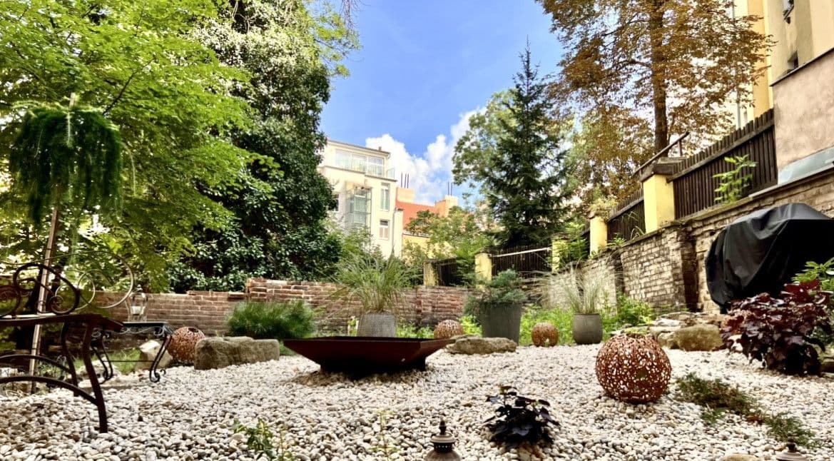 flat to rent, 70 m², U Rajské zahrady, Prague, Prague