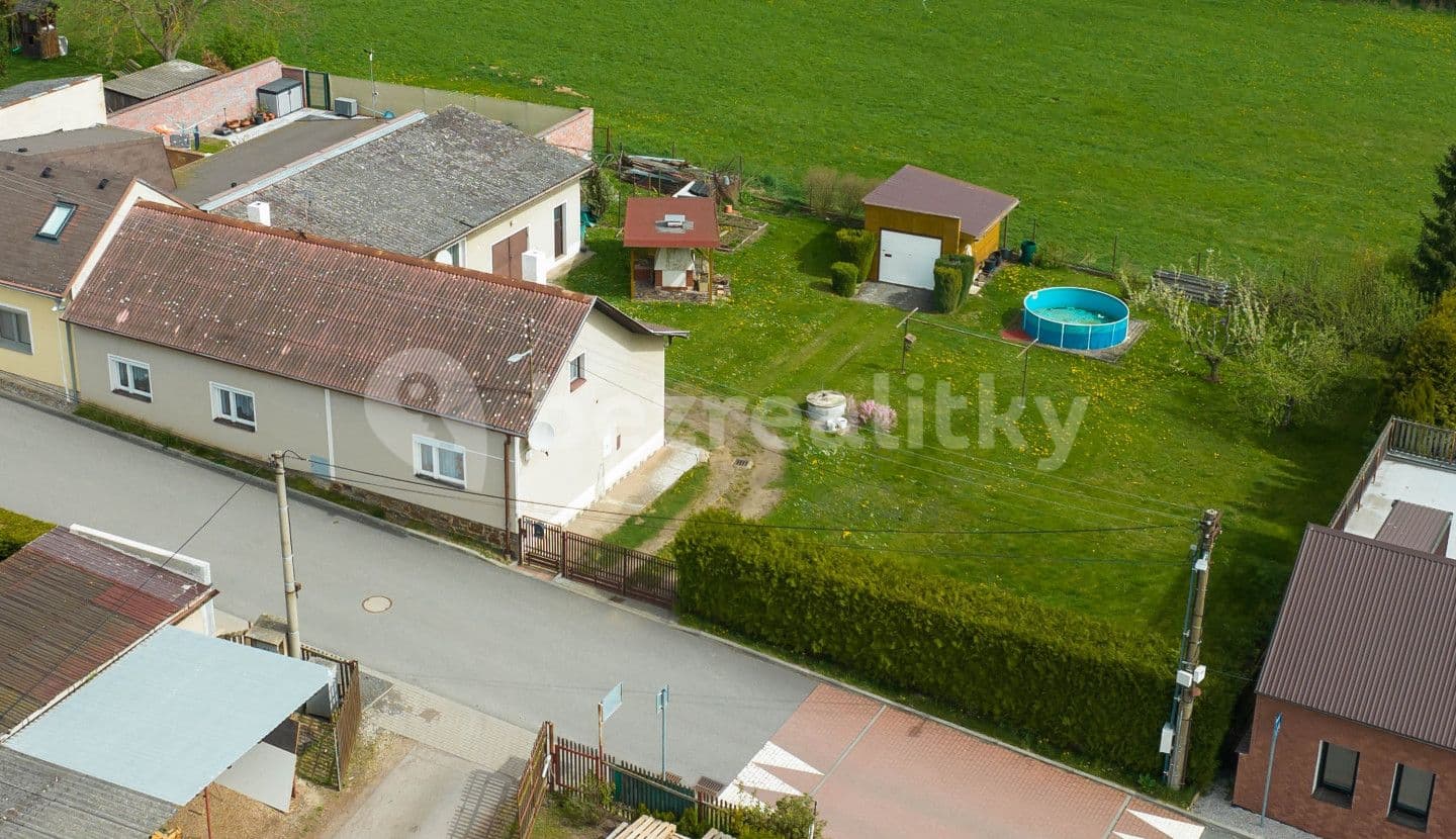 house for sale, 115 m², Zahradní, Cerhovice, Středočeský Region