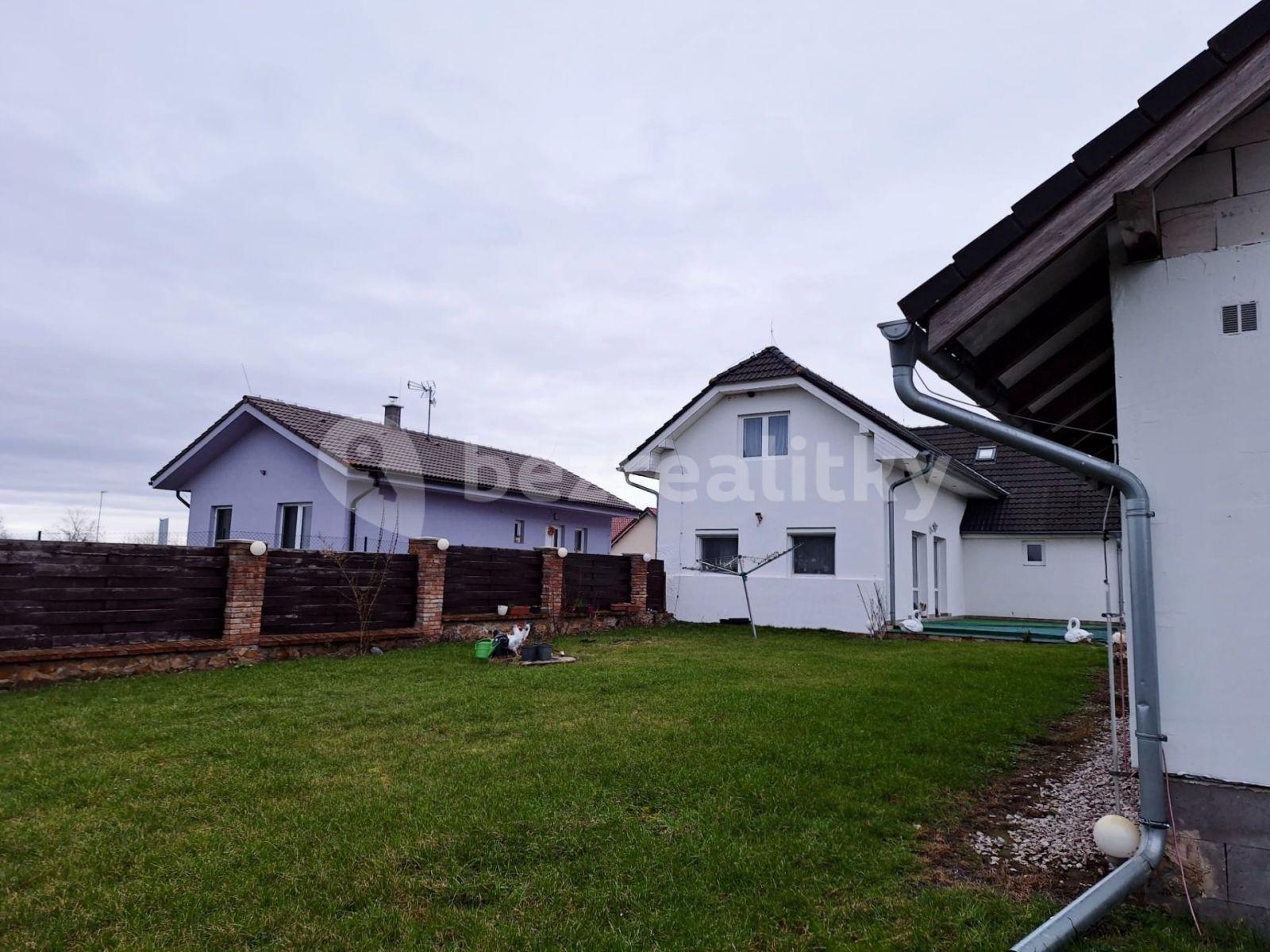 house for sale, 185 m², Vykáň, Středočeský Region