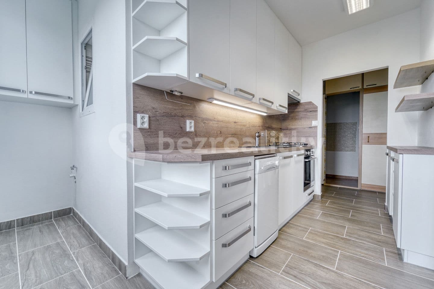 3 bedroom flat for sale, 64 m², Na Sídlišti, Bezdružice, Plzeňský Region