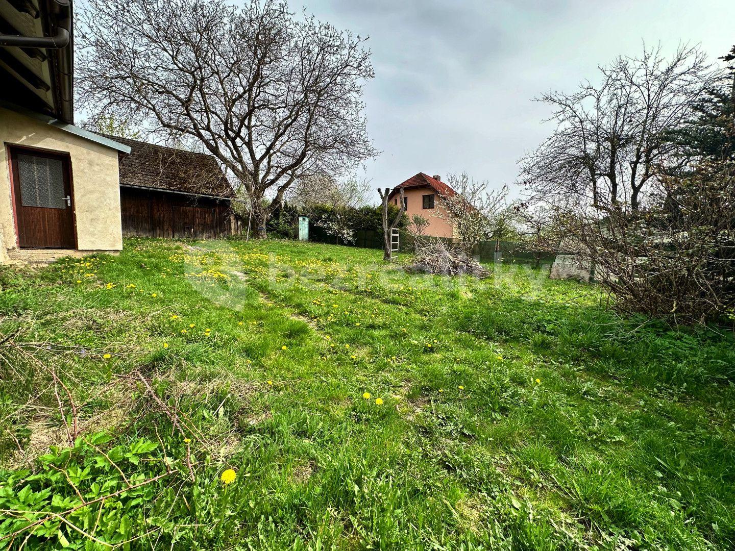 recreational property for sale, 977 m², Neustupov, Středočeský Region