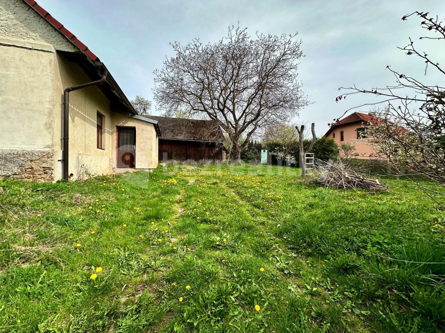 recreational property for sale, 977 m², Neustupov, Středočeský Region