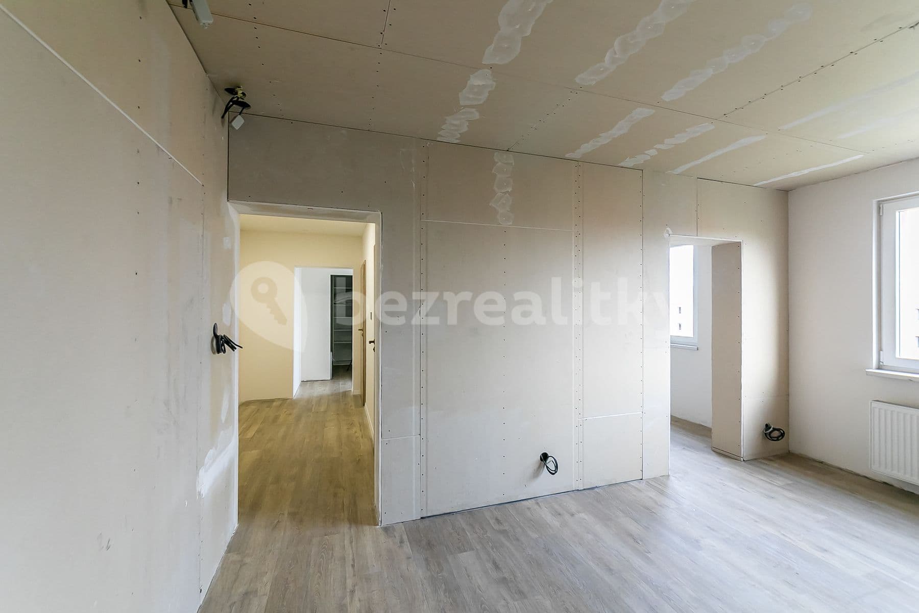 2 bedroom flat for sale, 52 m², Počernická, Prague, Prague