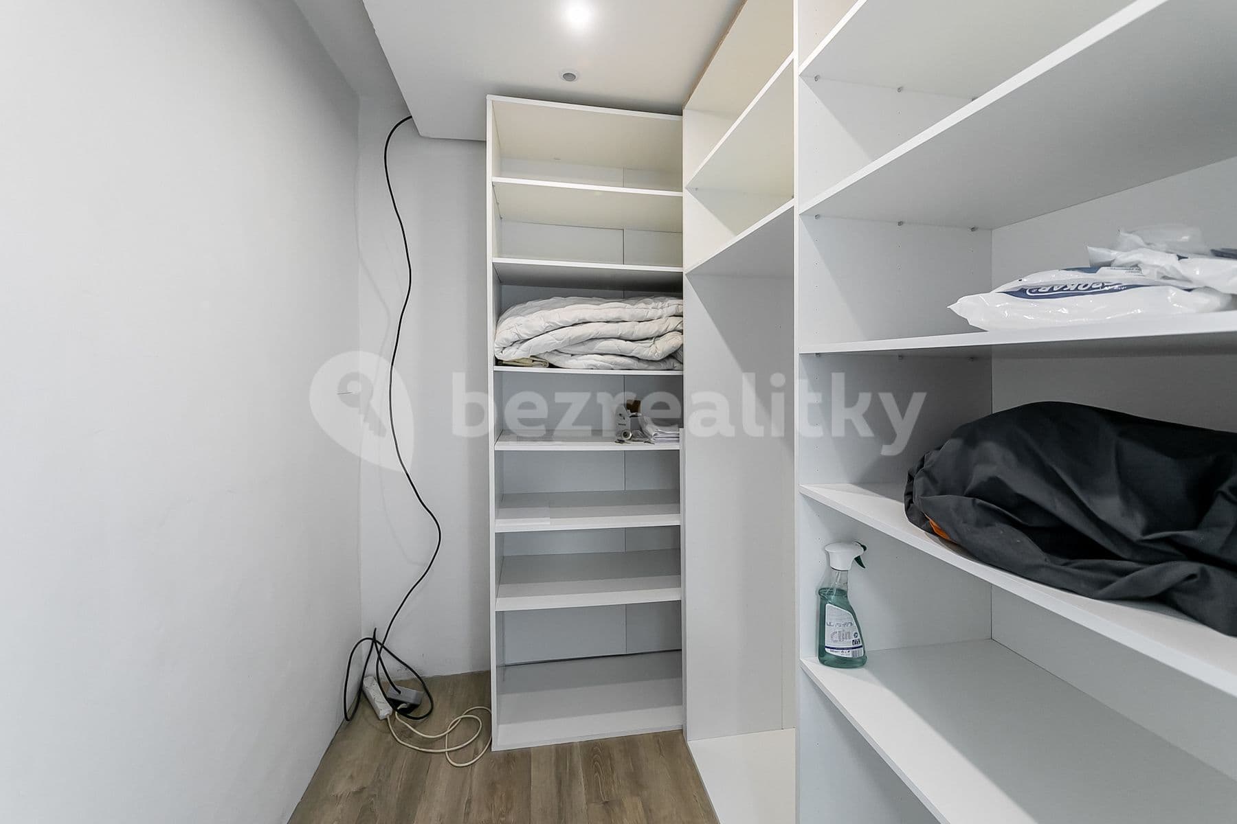 2 bedroom flat for sale, 52 m², Počernická, Prague, Prague
