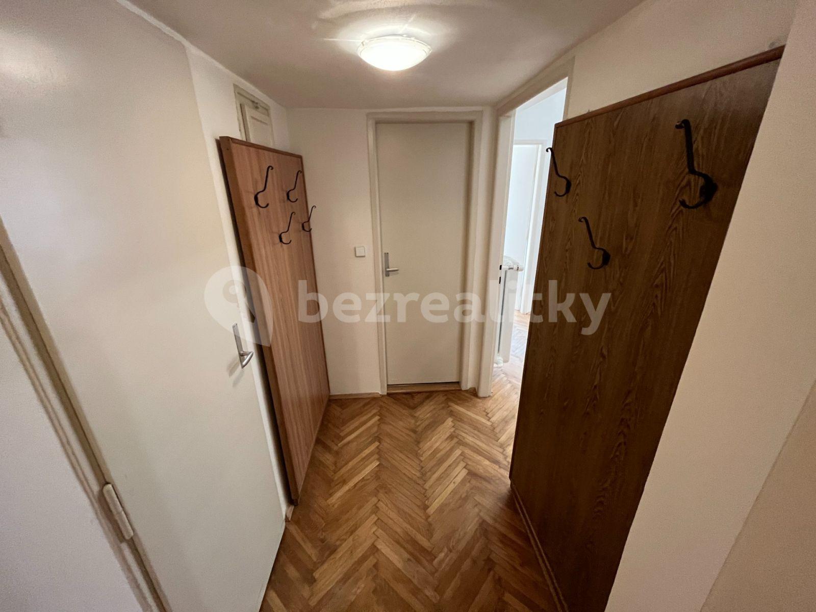 2 bedroom flat to rent, 90 m², Šrobárova, Prague, Prague