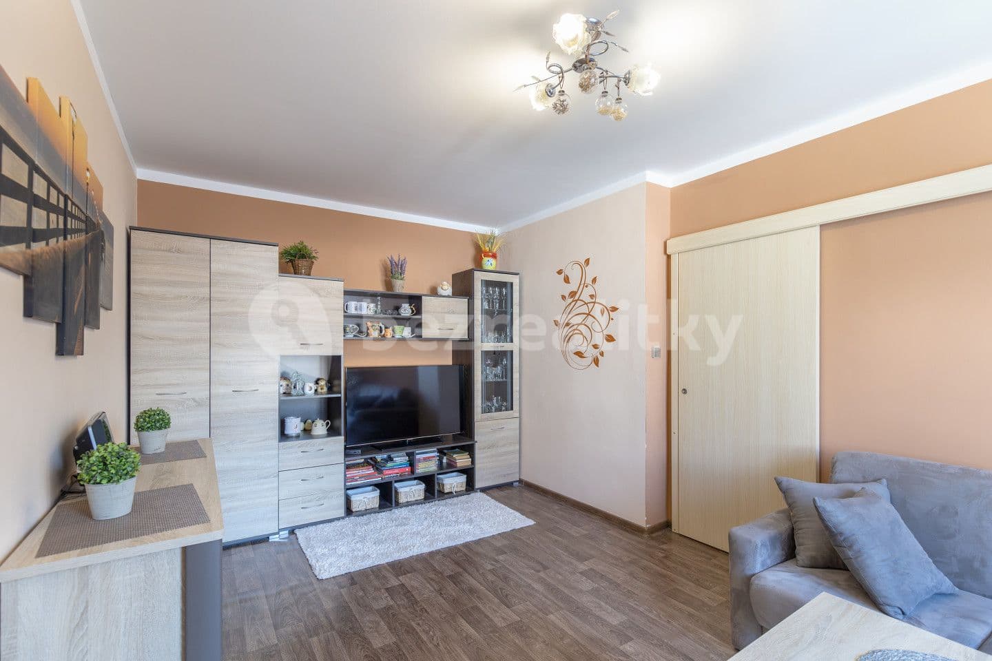 2 bedroom flat for sale, 49 m², Komorní Lhotka, Moravskoslezský Region