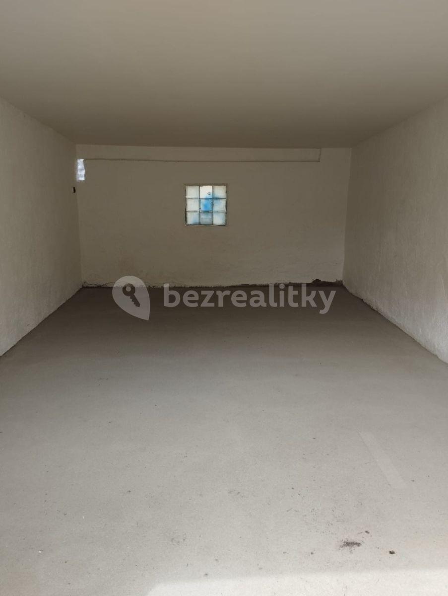 garage for sale, 28 m², Kralupy nad Vltavou, Středočeský Region