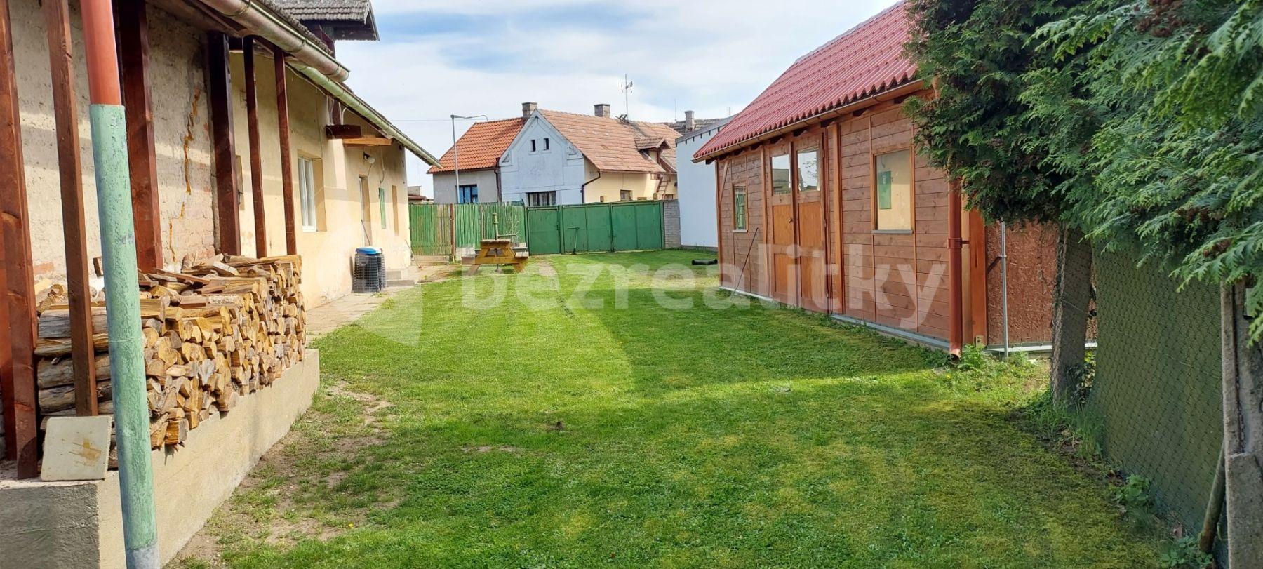recreational property for sale, 960 m², 5. května, Kostomlátky, Středočeský Region