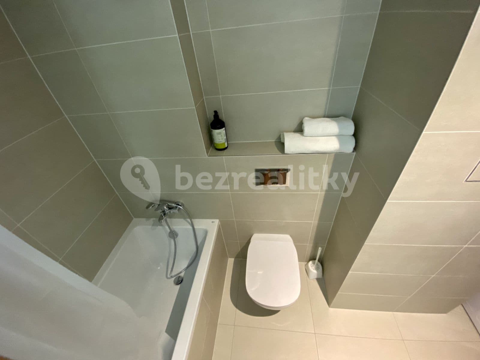 flat to rent, 32 m², U Průhonu b, Prague, Prague
