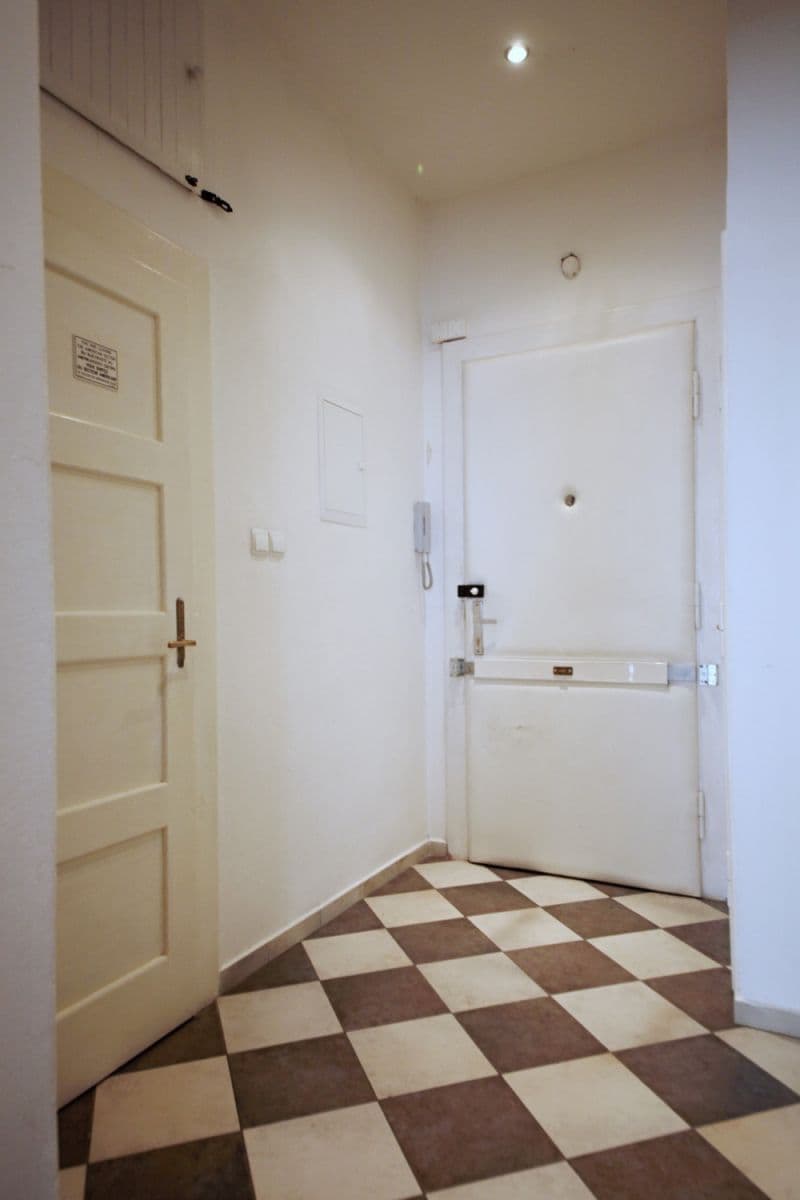 flat to rent, 50 m², Čajkovského, Prague, Prague