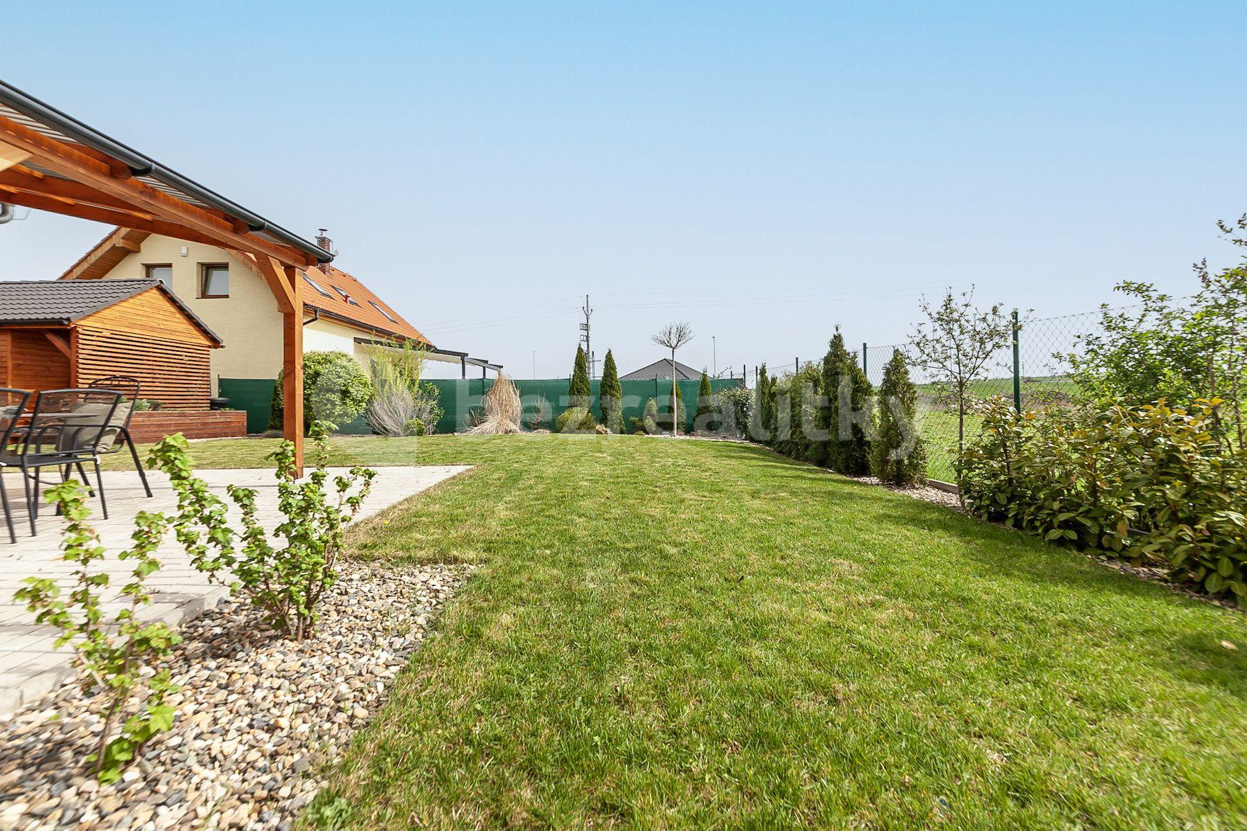 house for sale, 71 m², Veliká Ves, Veliká Ves, Středočeský Region