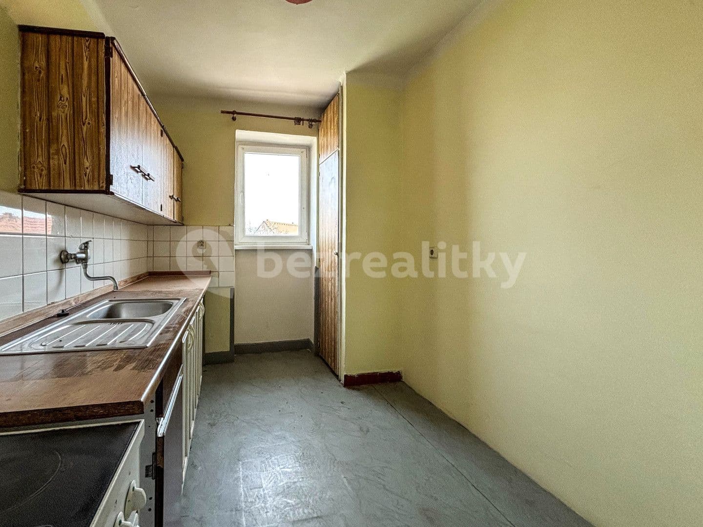 3 bedroom flat for sale, 60 m², Úštěk, Ústecký Region