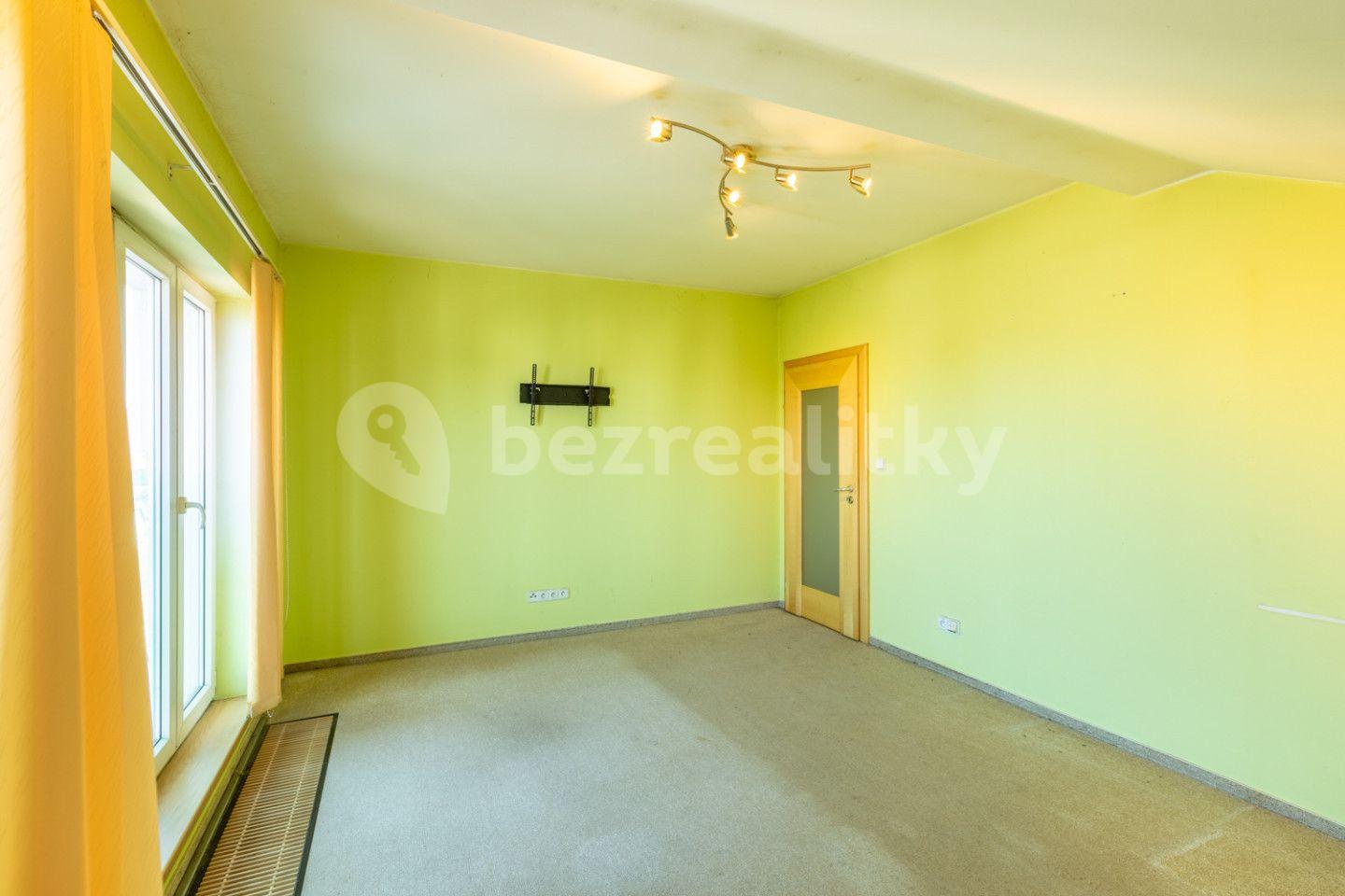 non-residential property for sale, 385 m², Dobroměřice, Ústecký Region