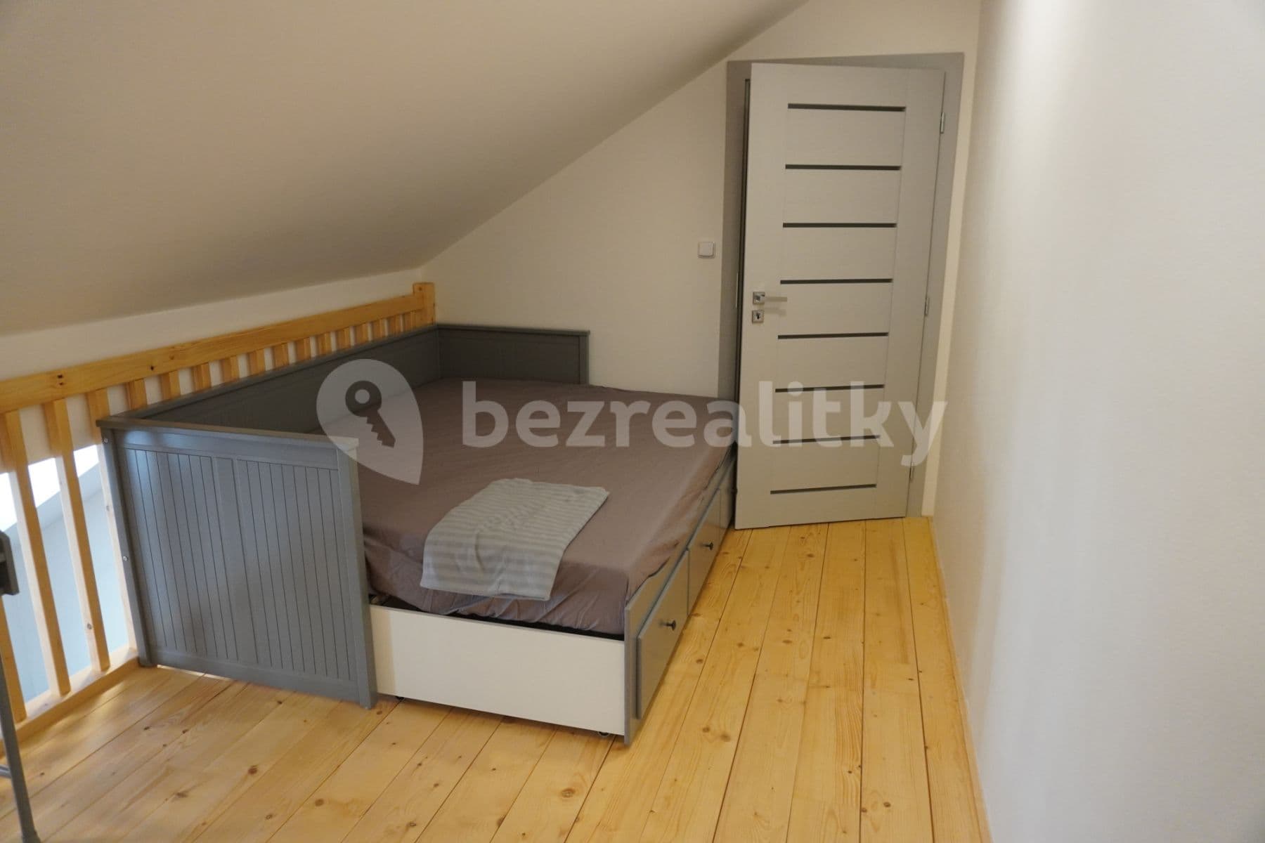 1 bedroom with open-plan kitchen flat to rent, 90 m², Bezručova, Brno, Jihomoravský Region