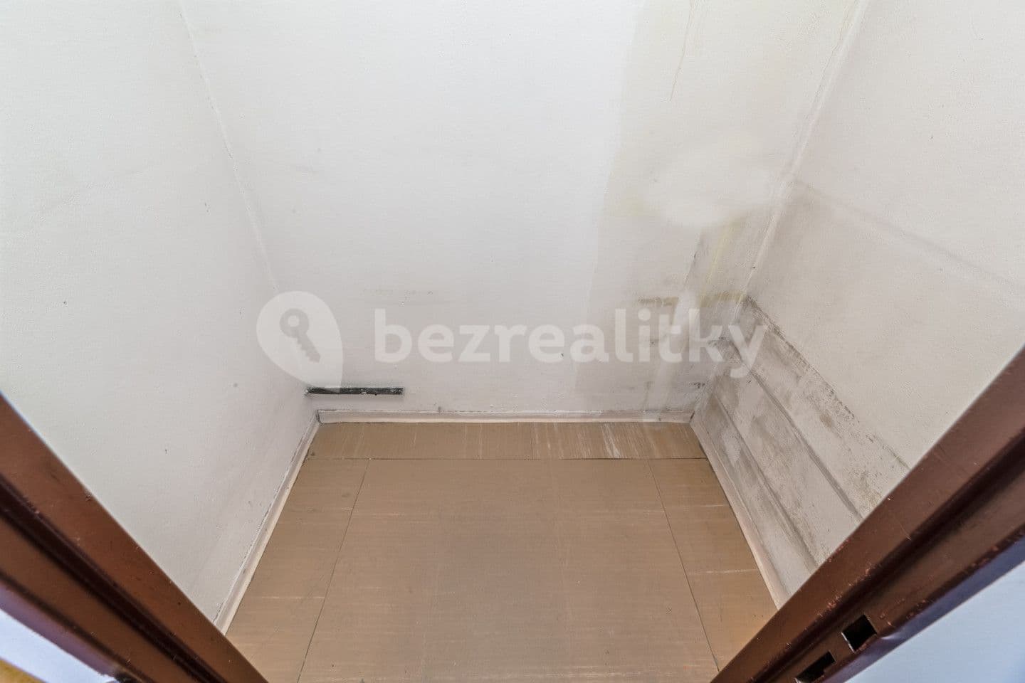 1 bedroom flat for sale, 44 m², Jezdecká, Děčín, Ústecký Region