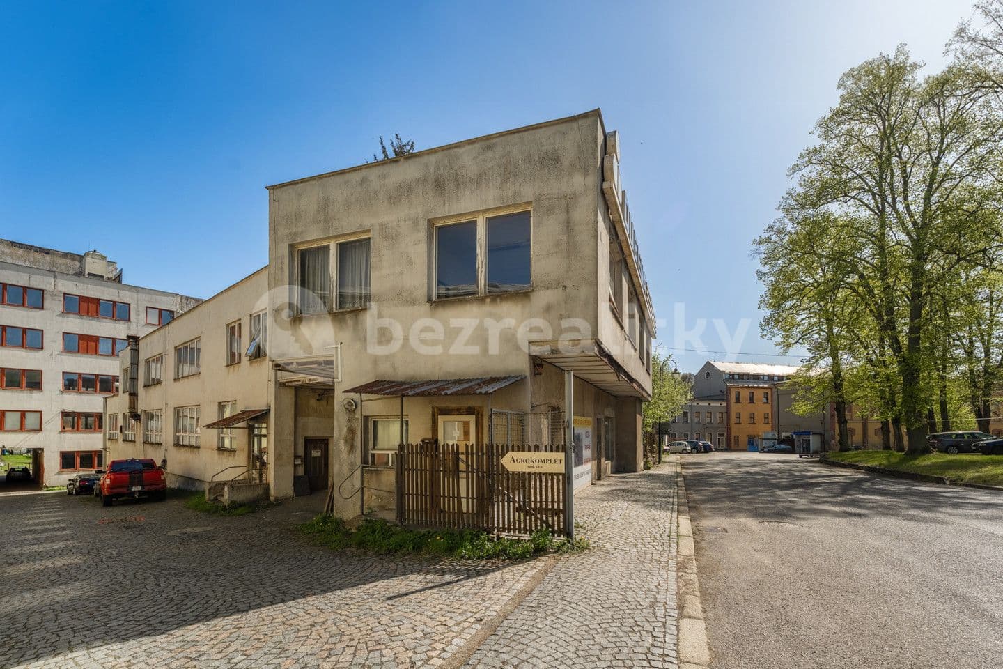 non-residential property for sale, 1,583 m², Husova, Český Dub, Liberecký Region