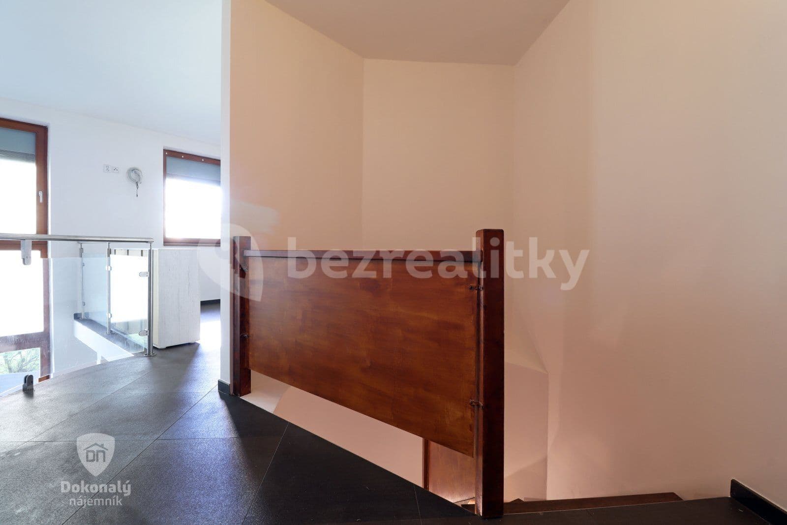 1 bedroom with open-plan kitchen flat to rent, 66 m², Česákova, Prague, Prague