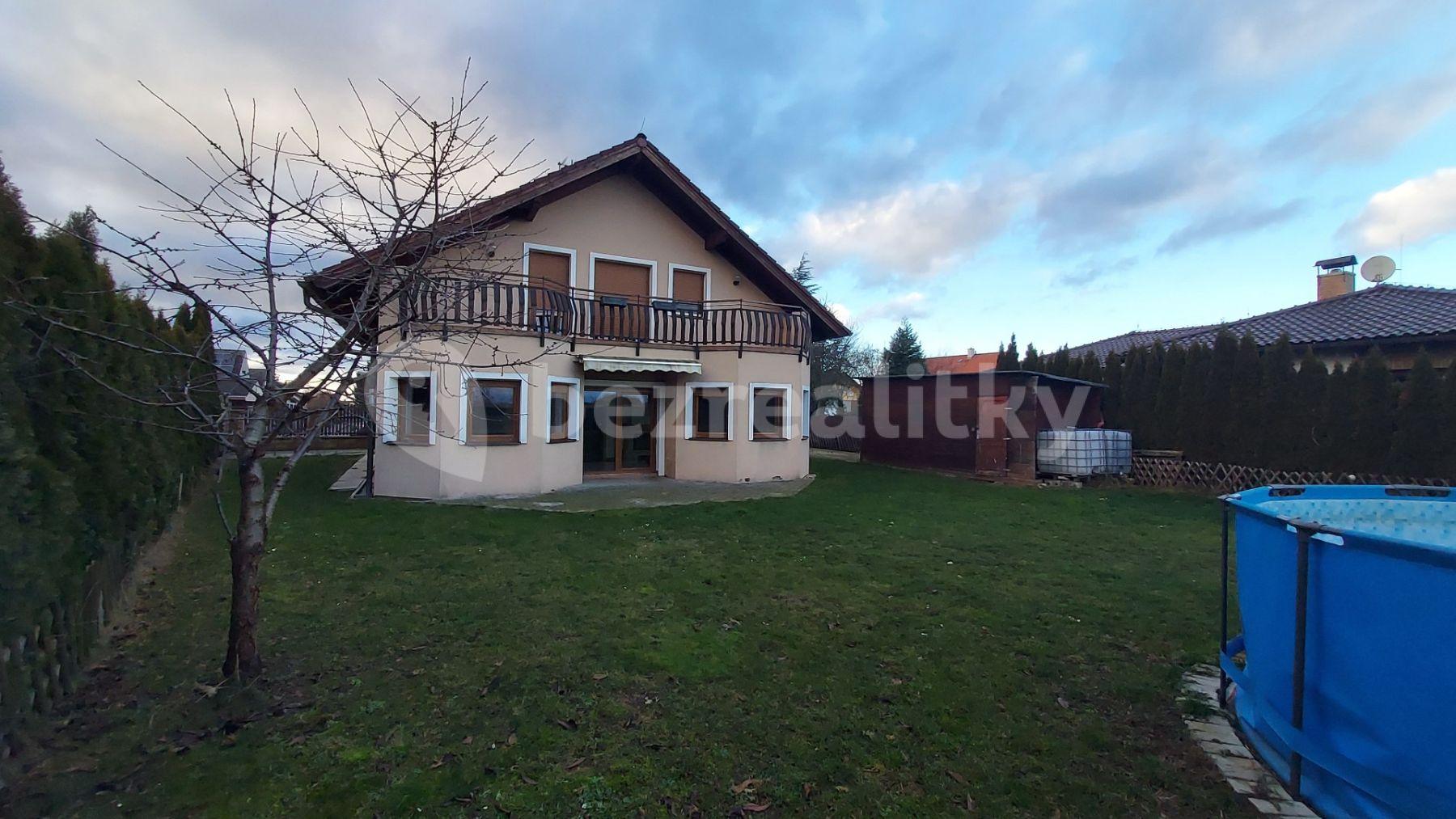 house for sale, 168 m², Na Vrškách, Zlatníky-Hodkovice, Středočeský Region