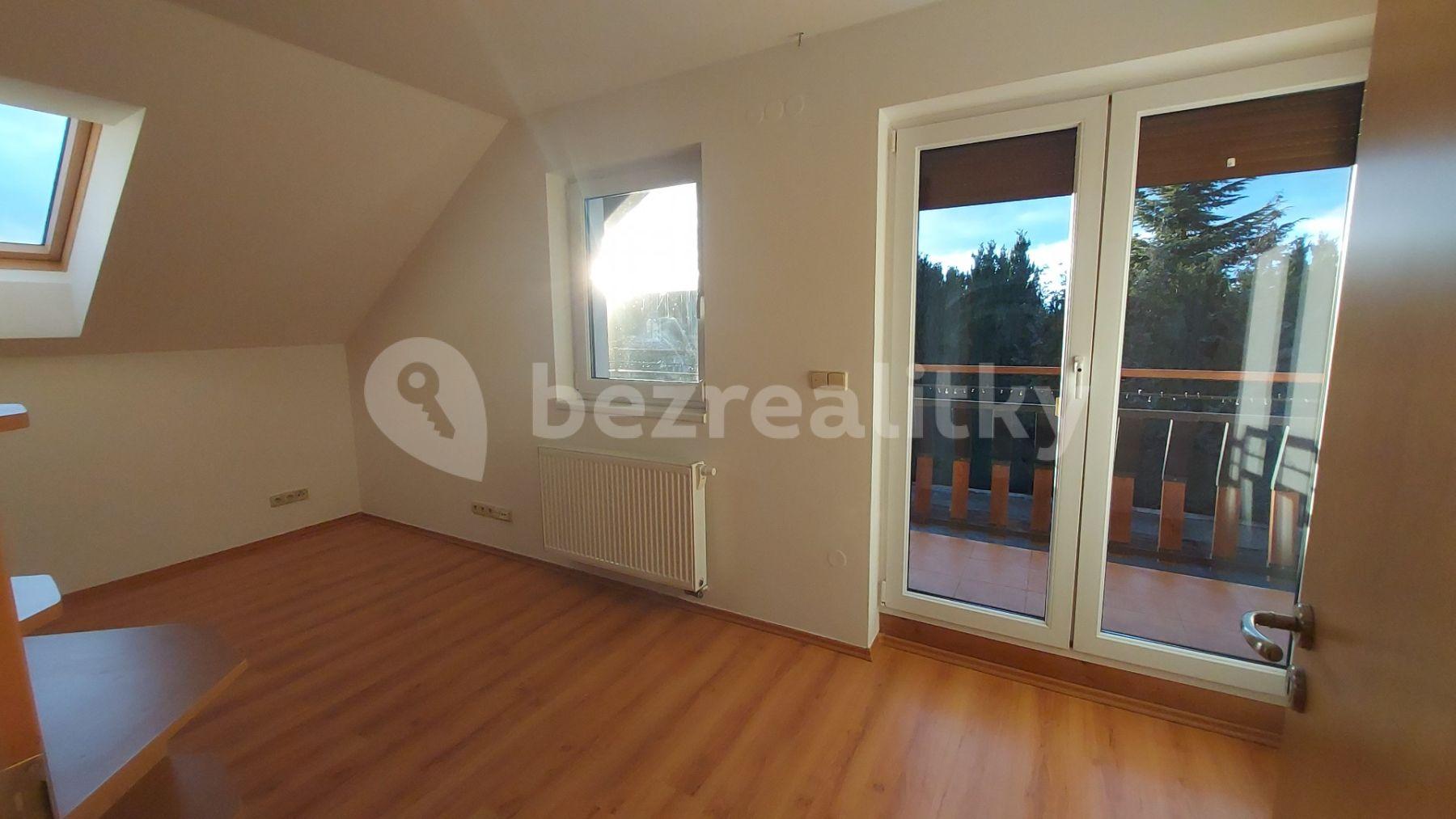house for sale, 168 m², Na Vrškách, Zlatníky-Hodkovice, Středočeský Region