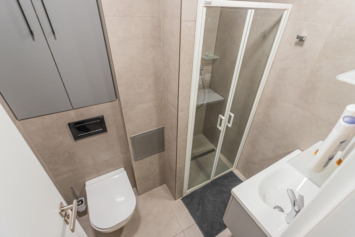 flat to rent, 25 m², Stroupežnického, Prague, Prague