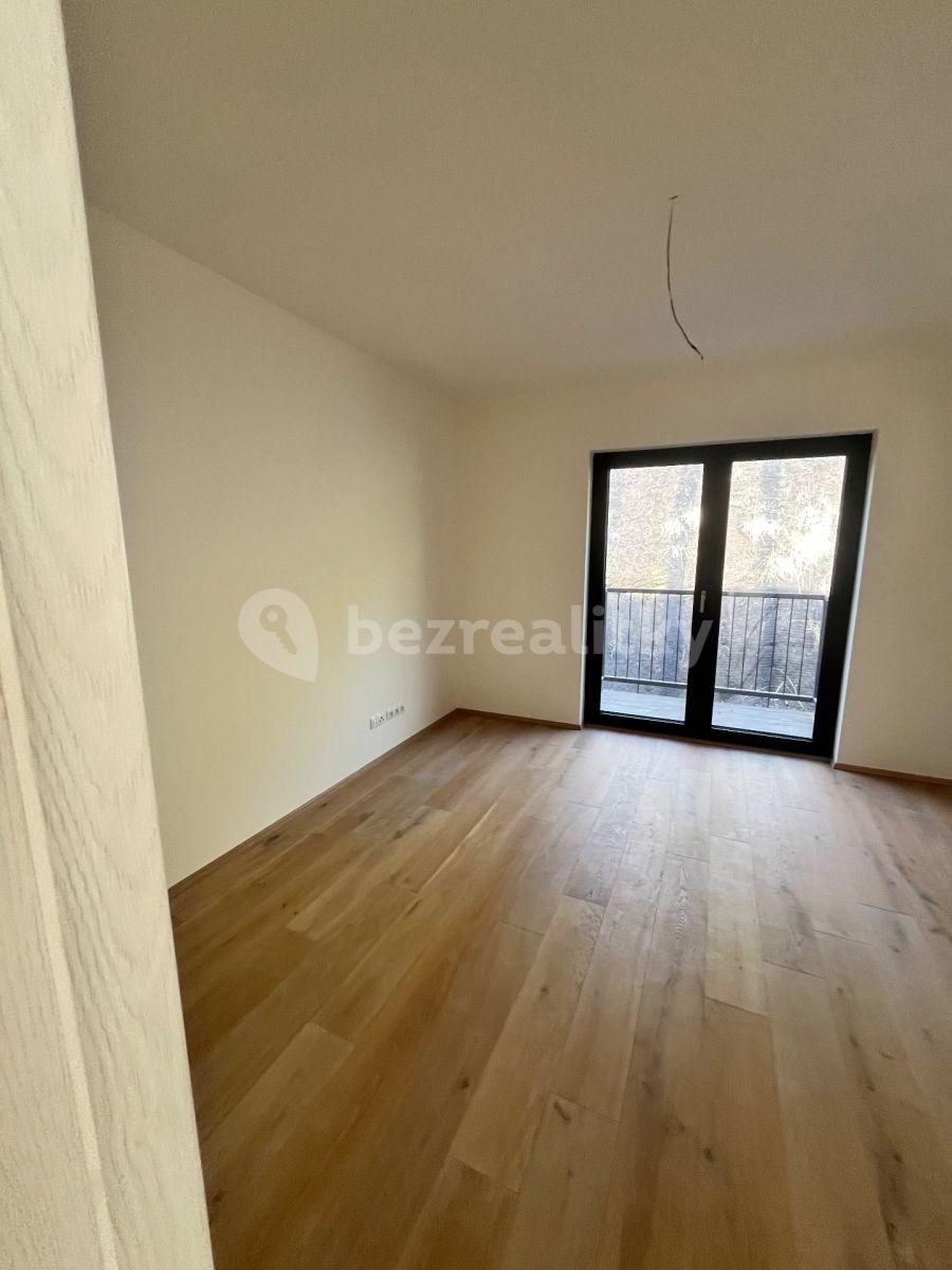 3 bedroom with open-plan kitchen flat for sale, 120 m², Jinonická, Prague, Prague