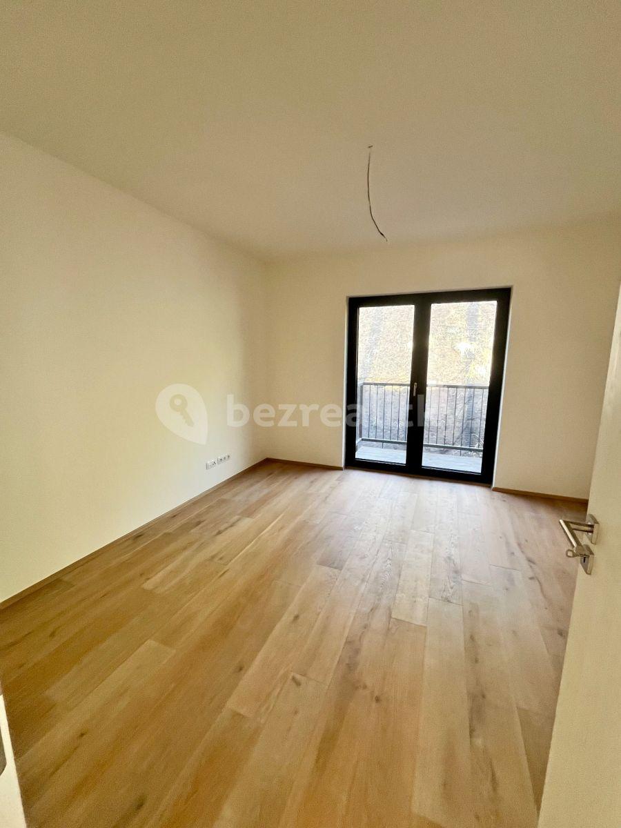 3 bedroom with open-plan kitchen flat for sale, 120 m², Jinonická, Prague, Prague