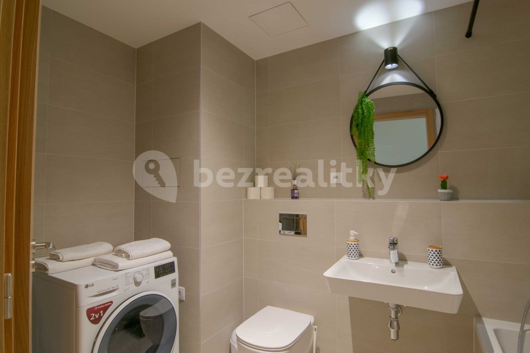 flat to rent, 60 m², U Průhonu b, Prague, Prague