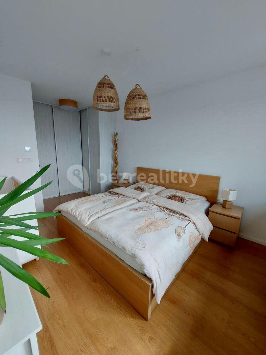 2 bedroom flat to rent, 51 m², Zadunajská cesta, Petržalka, Bratislavský Region