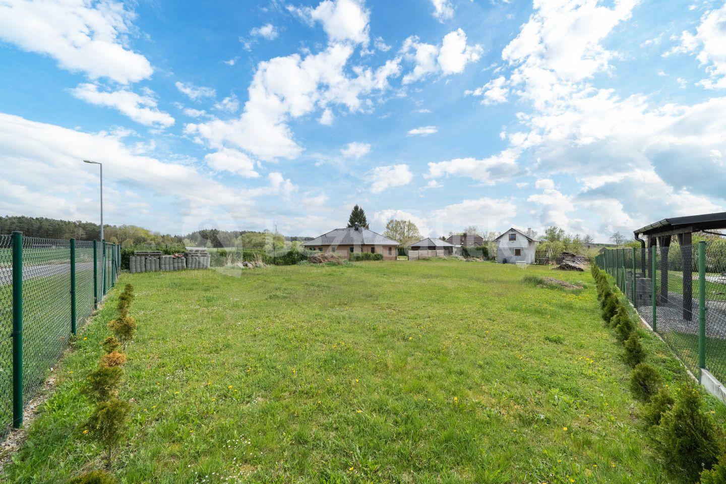 recreational property for sale, 1,177 m², Borovany, Jihočeský Region