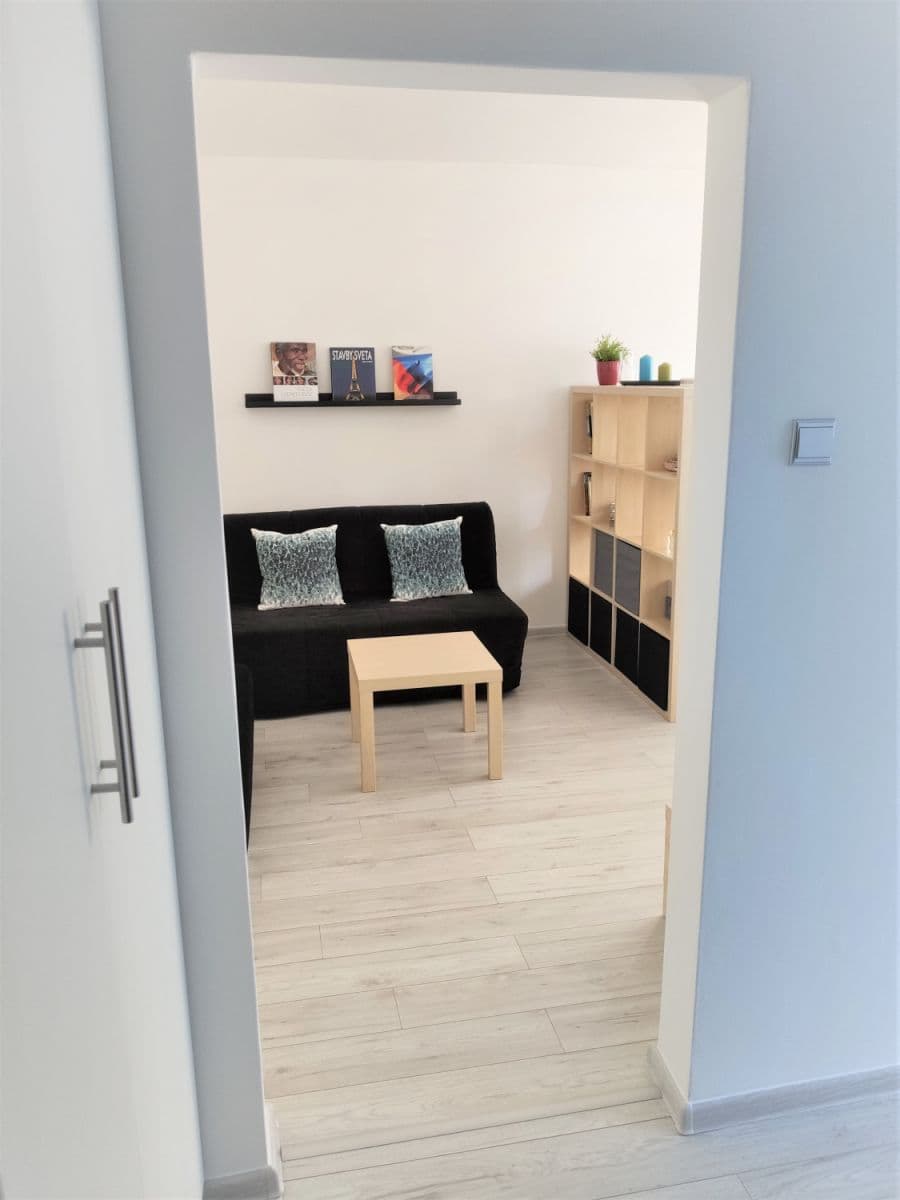 flat to rent, 40 m², Mamateyova, Petržalka, Bratislavský Region