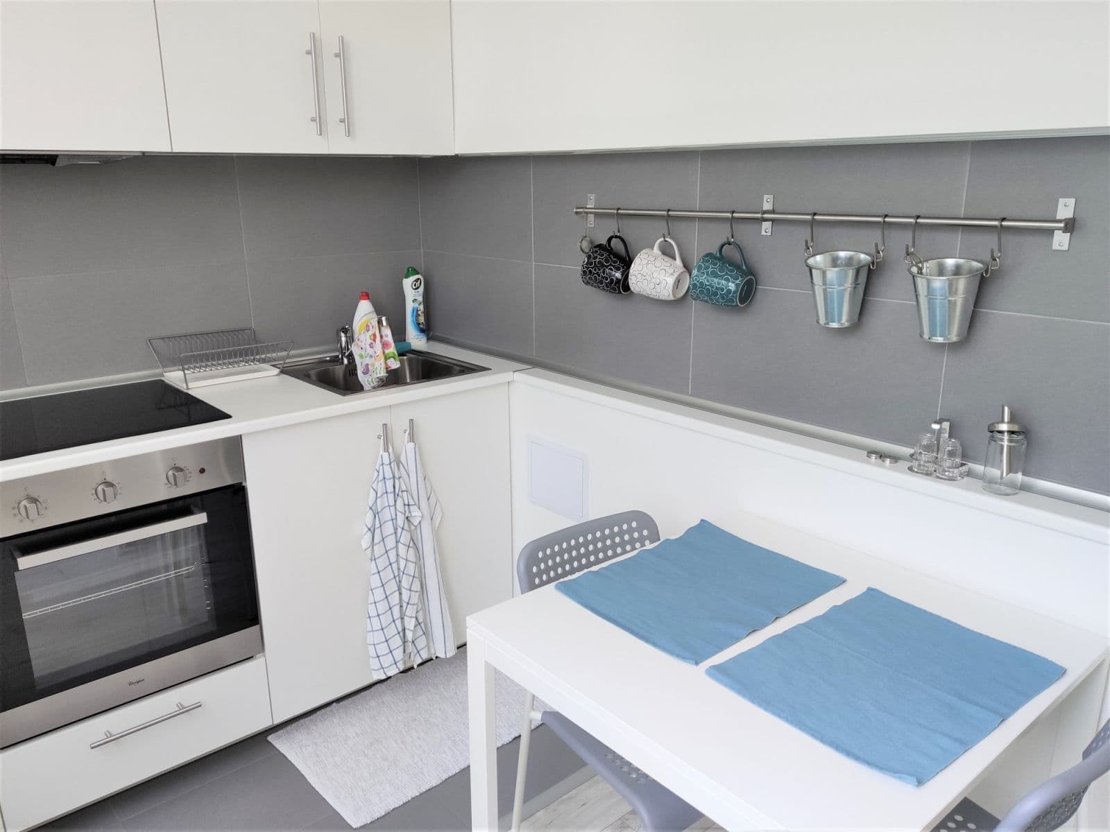 flat to rent, 40 m², Mamateyova, Petržalka, Bratislavský Region