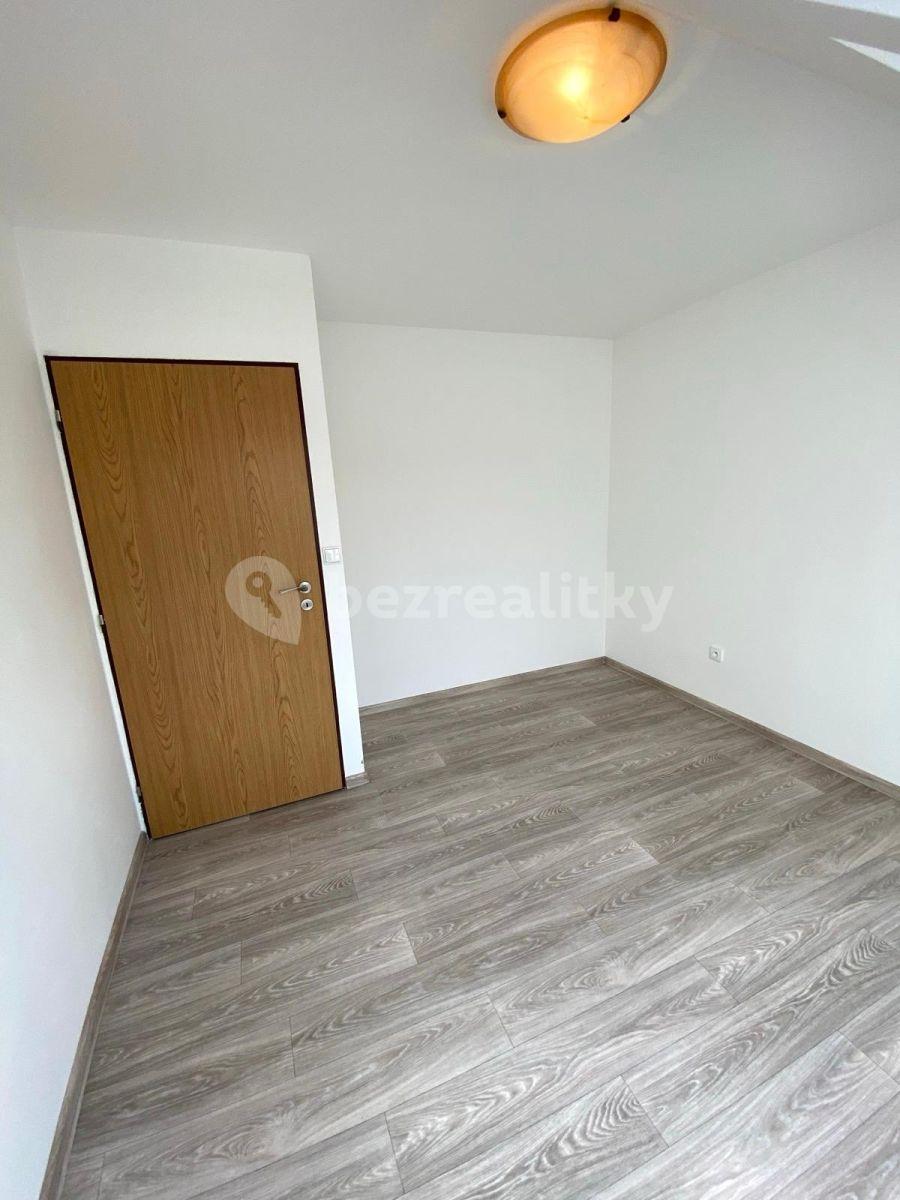 2 bedroom with open-plan kitchen flat to rent, 76 m², Husovo náměstí, Mladá Vožice, Jihočeský Region