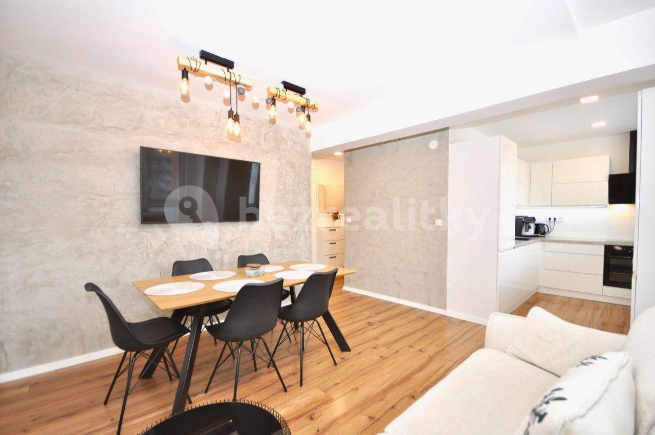 3 bedroom flat for sale, 66 m², 17. listopadu, Kutná Hora, Středočeský Region