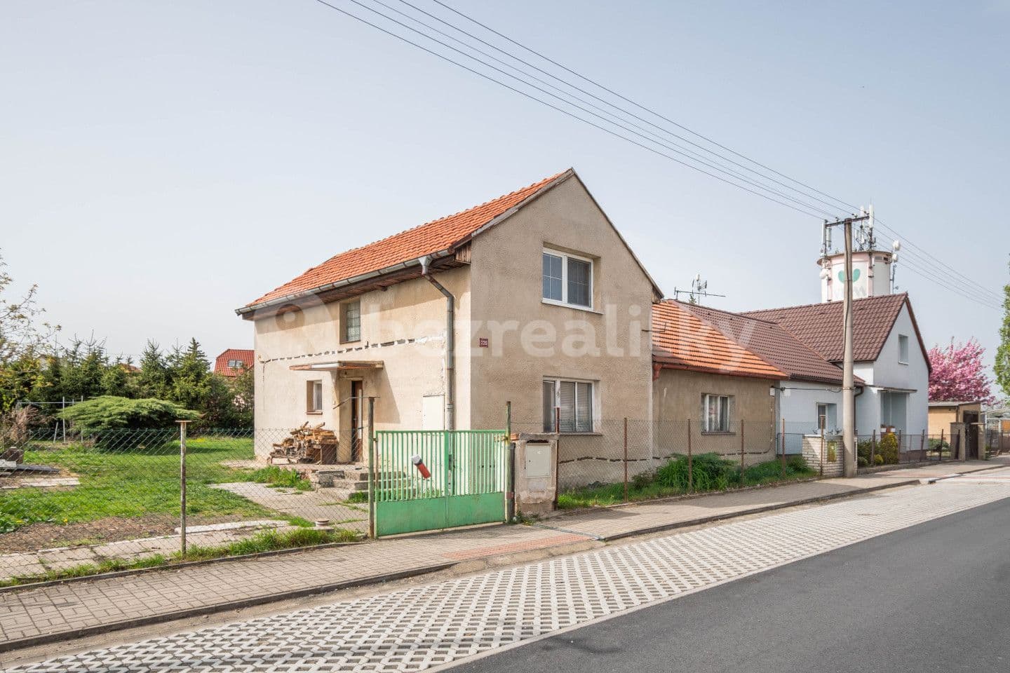 house for sale, 103 m², třída Rudé armády, Cvrčovice, Středočeský Region