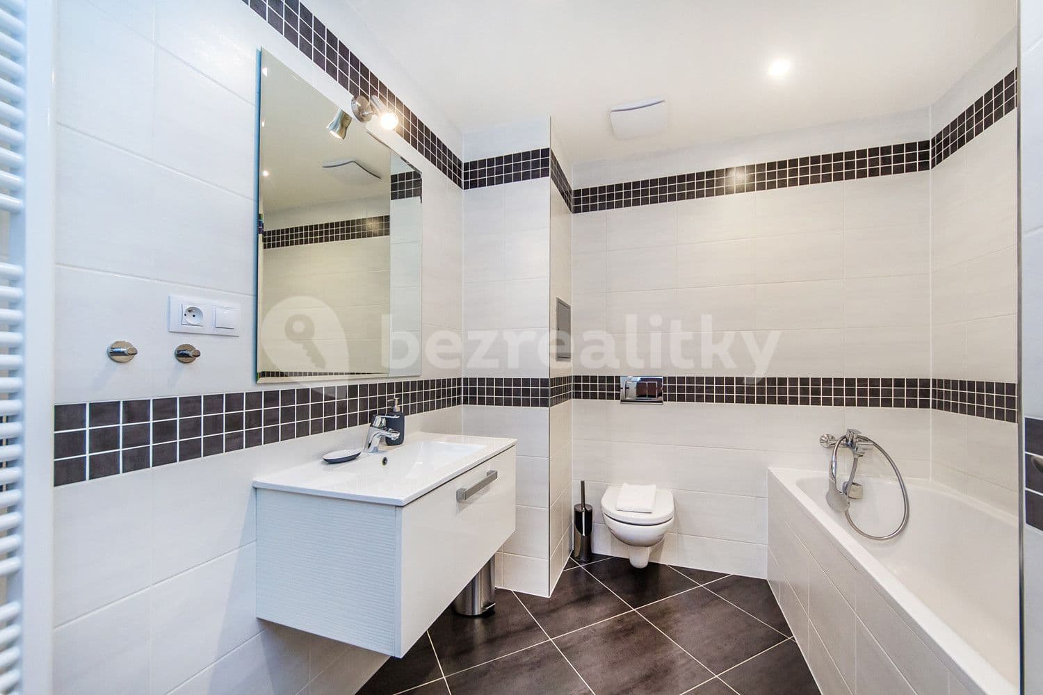 flat to rent, 65 m², Švehlova, Prague, Prague