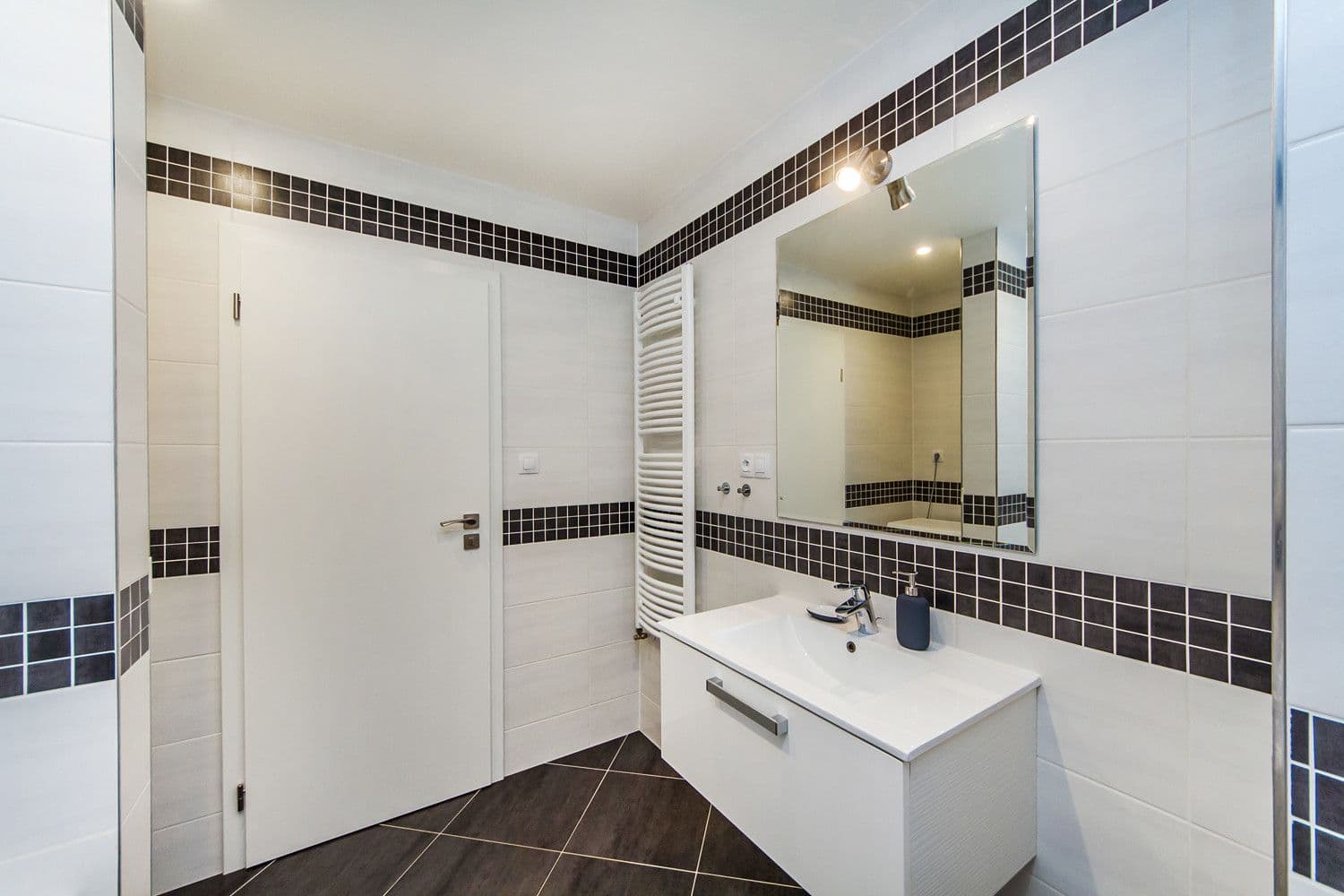 flat to rent, 65 m², Švehlova, Prague, Prague