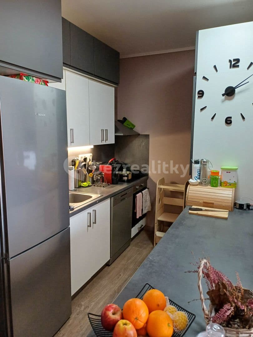 2 bedroom with open-plan kitchen flat for sale, 59 m², Cedrová, Jesenice, Středočeský Region