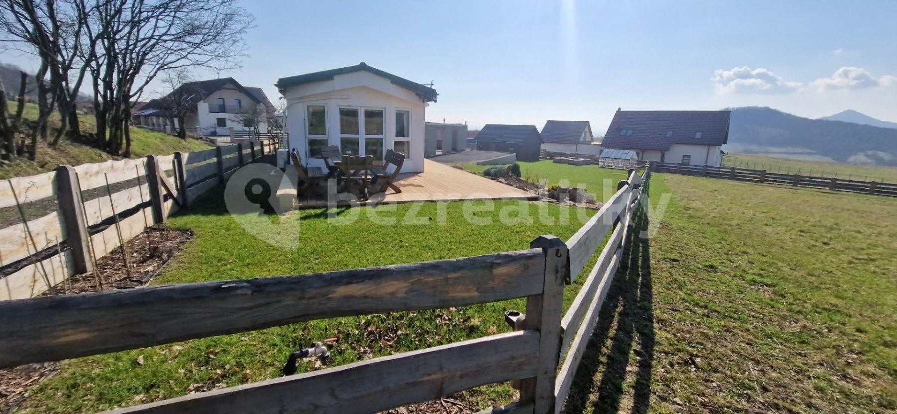 plot for sale, 1,672 m², Kamýk, Ústecký Region