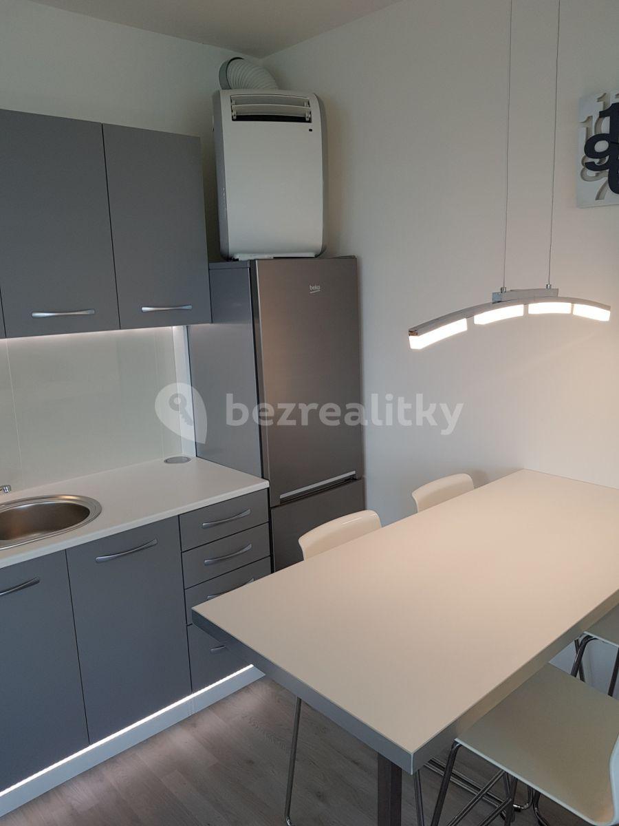 1 bedroom with open-plan kitchen flat for sale, 56 m², Strnadových, Prague, Prague
