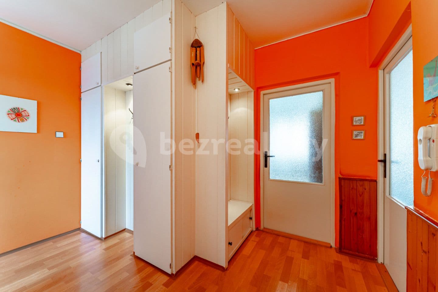 2 bedroom flat for sale, 61 m², Stavbařů, Cheb, Karlovarský Region