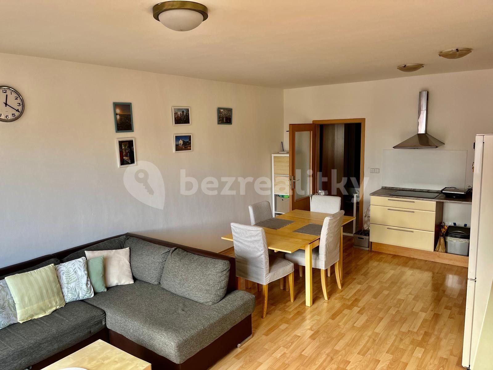 1 bedroom with open-plan kitchen flat for sale, 56 m², Nad Paloučkem, Beroun, Středočeský Region