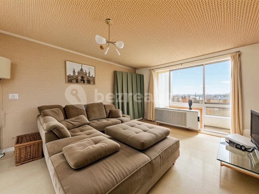 3 bedroom flat for sale, 77 m², Werichova, Prague, Prague