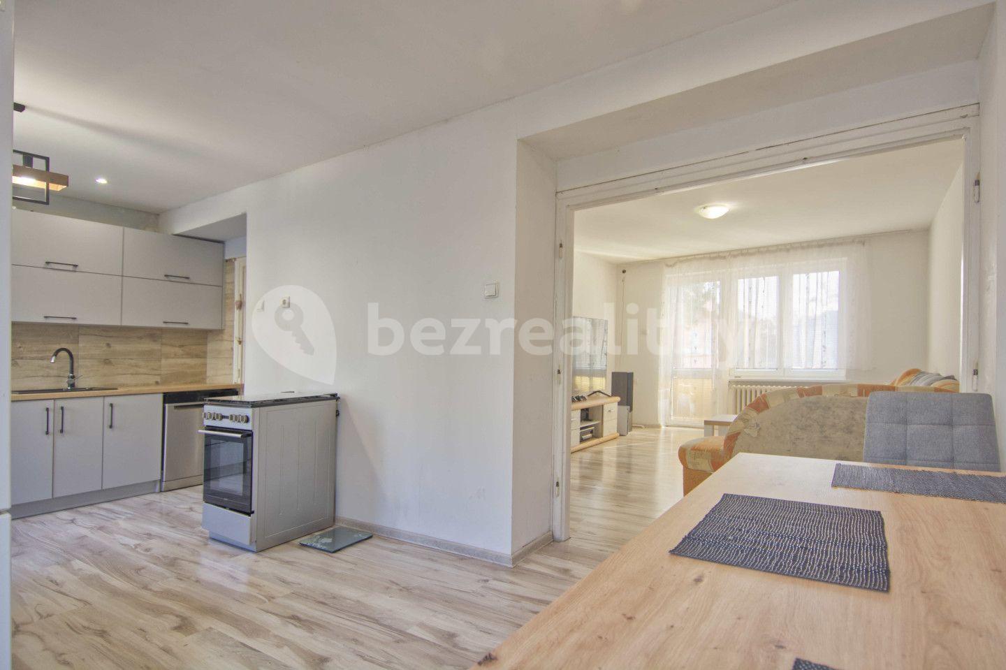 3 bedroom with open-plan kitchen flat for sale, 91 m², Komenského, Karviná, Moravskoslezský Region
