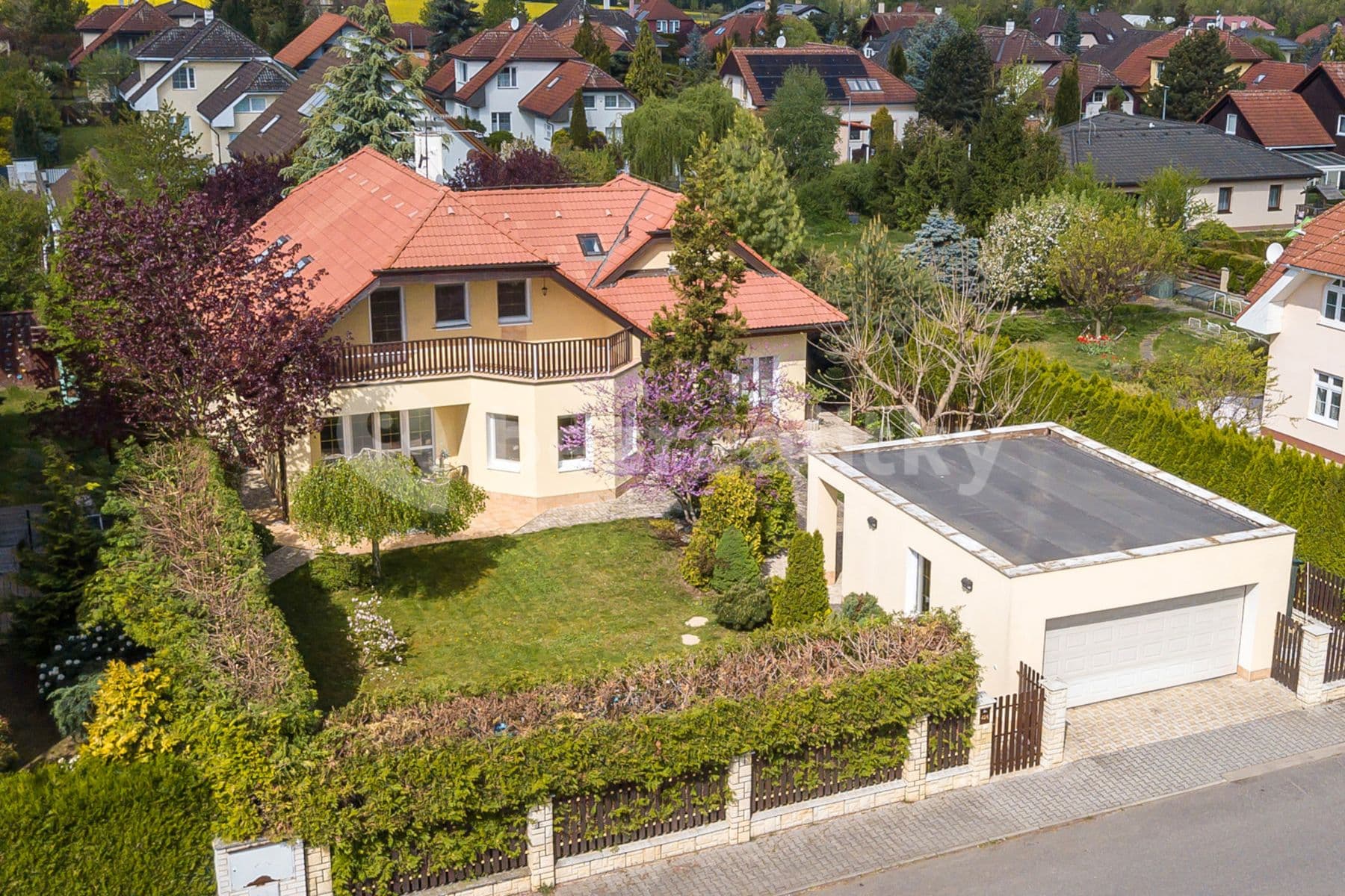 house for sale, 270 m², Přední, Zvole, Středočeský Region