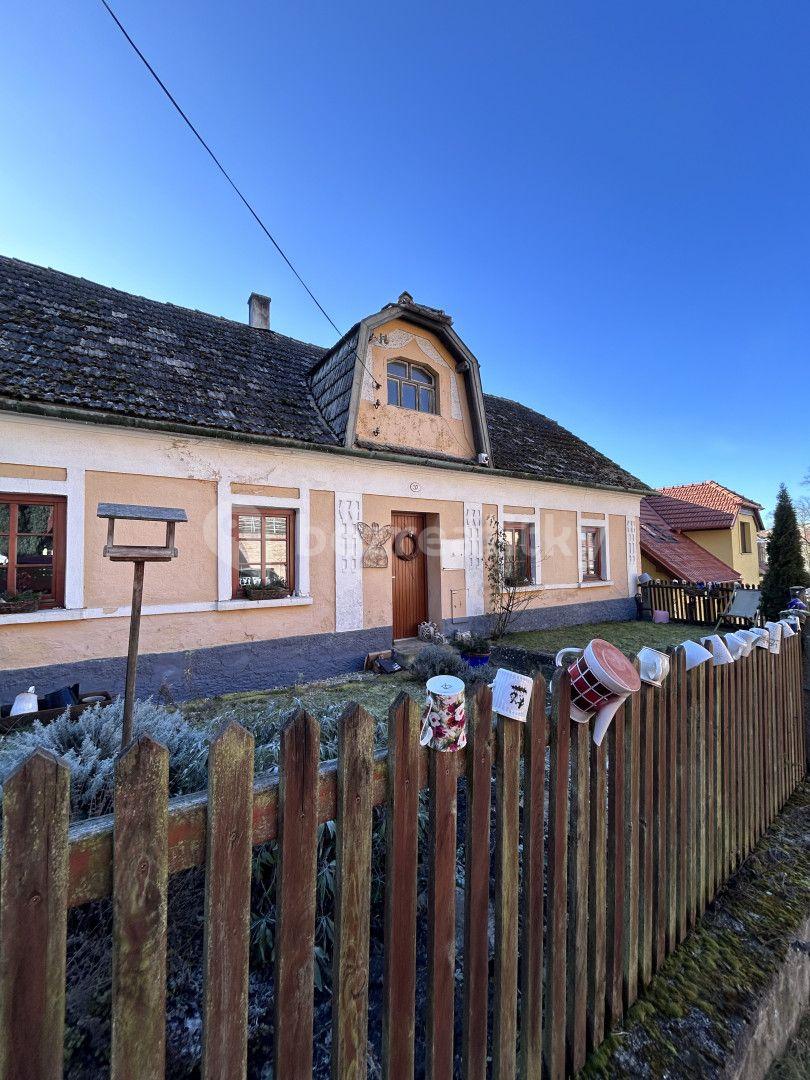 house for sale, 111 m², Závrata, Náměšť nad Oslavou, Vysočina Region