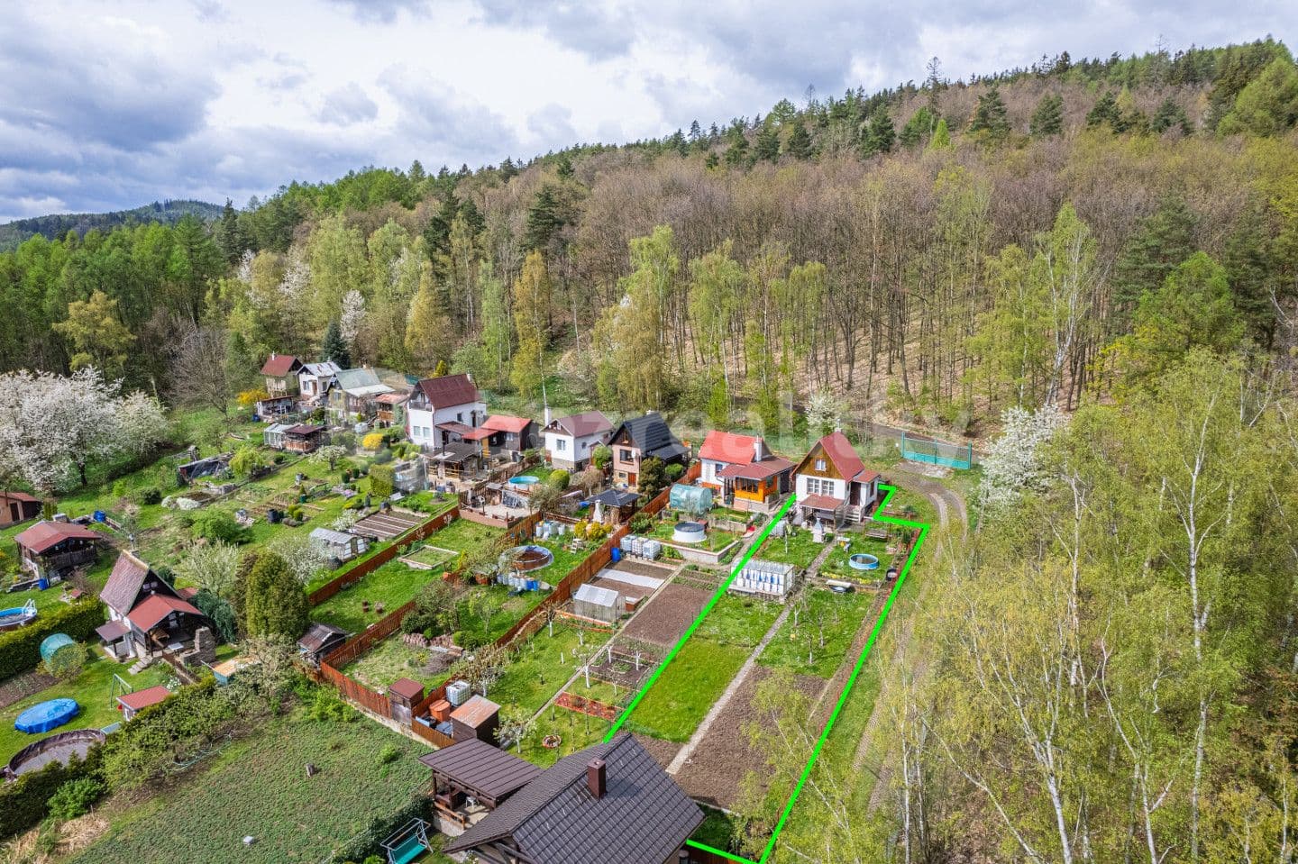 recreational property for sale, 481 m², Klášterec nad Ohří, Ústecký Region